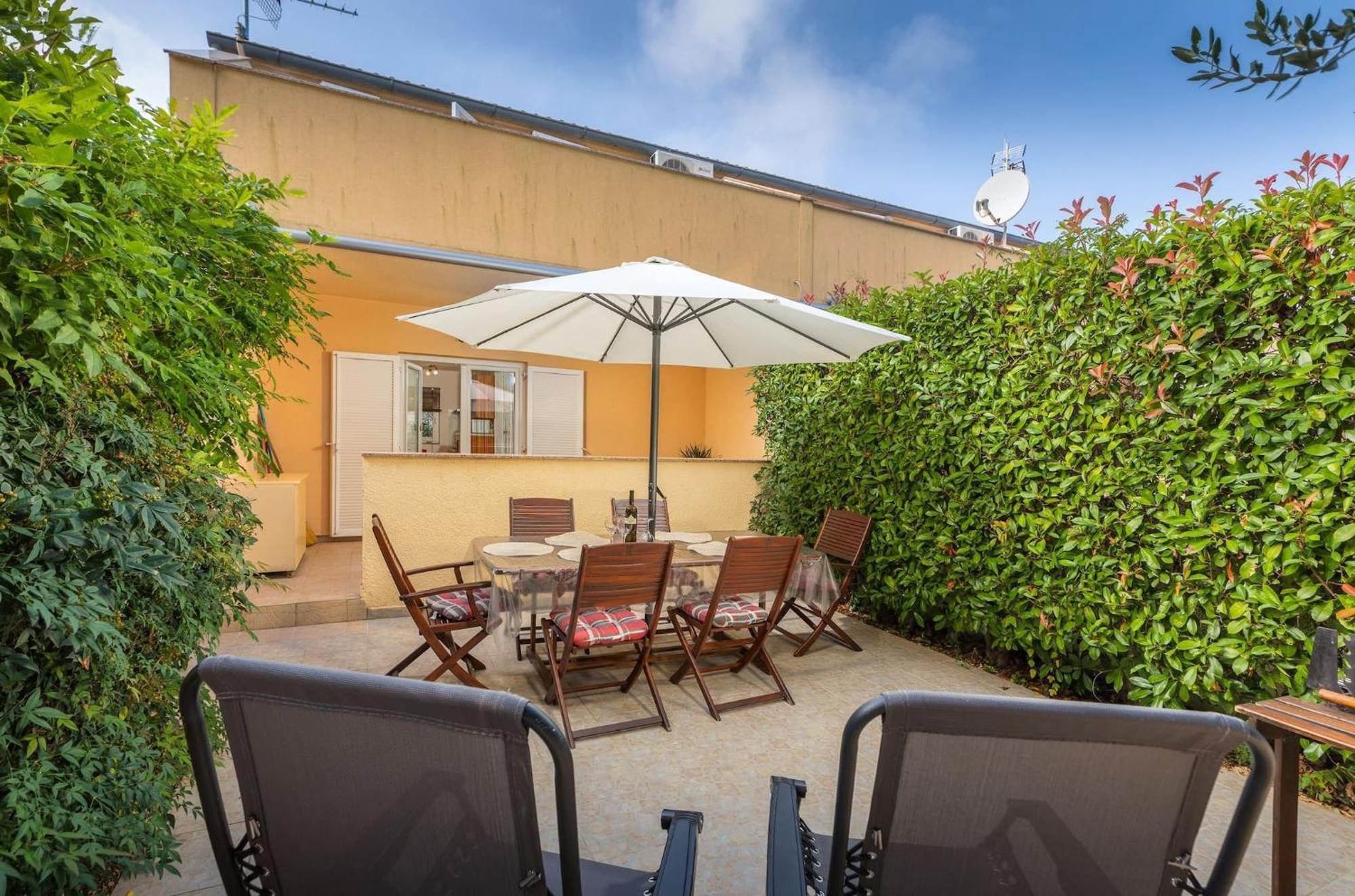 Apartment Buneta With Relaxing Outdoor Area Ližnjan 外观 照片