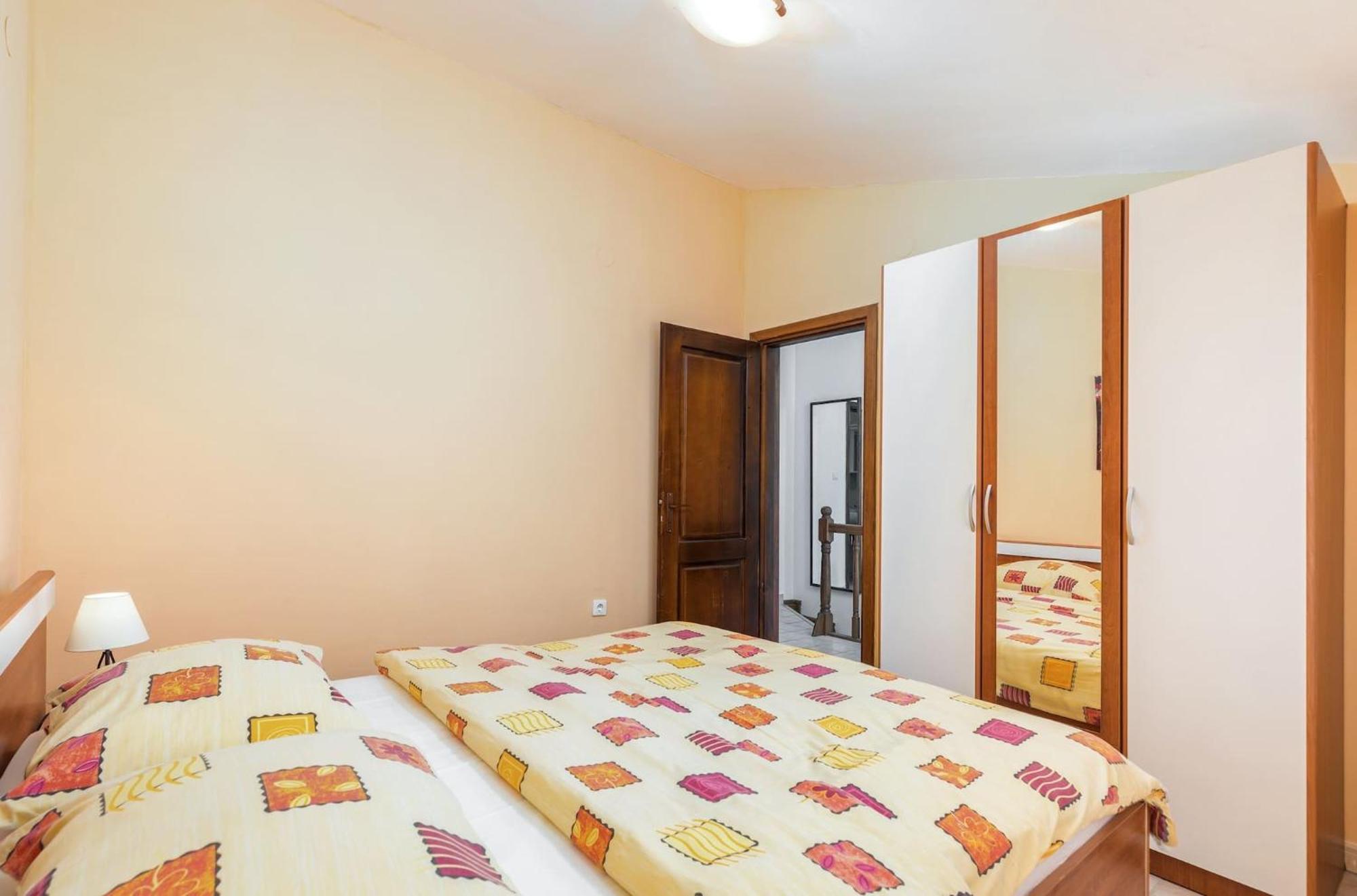 Apartment Buneta With Relaxing Outdoor Area Ližnjan 外观 照片