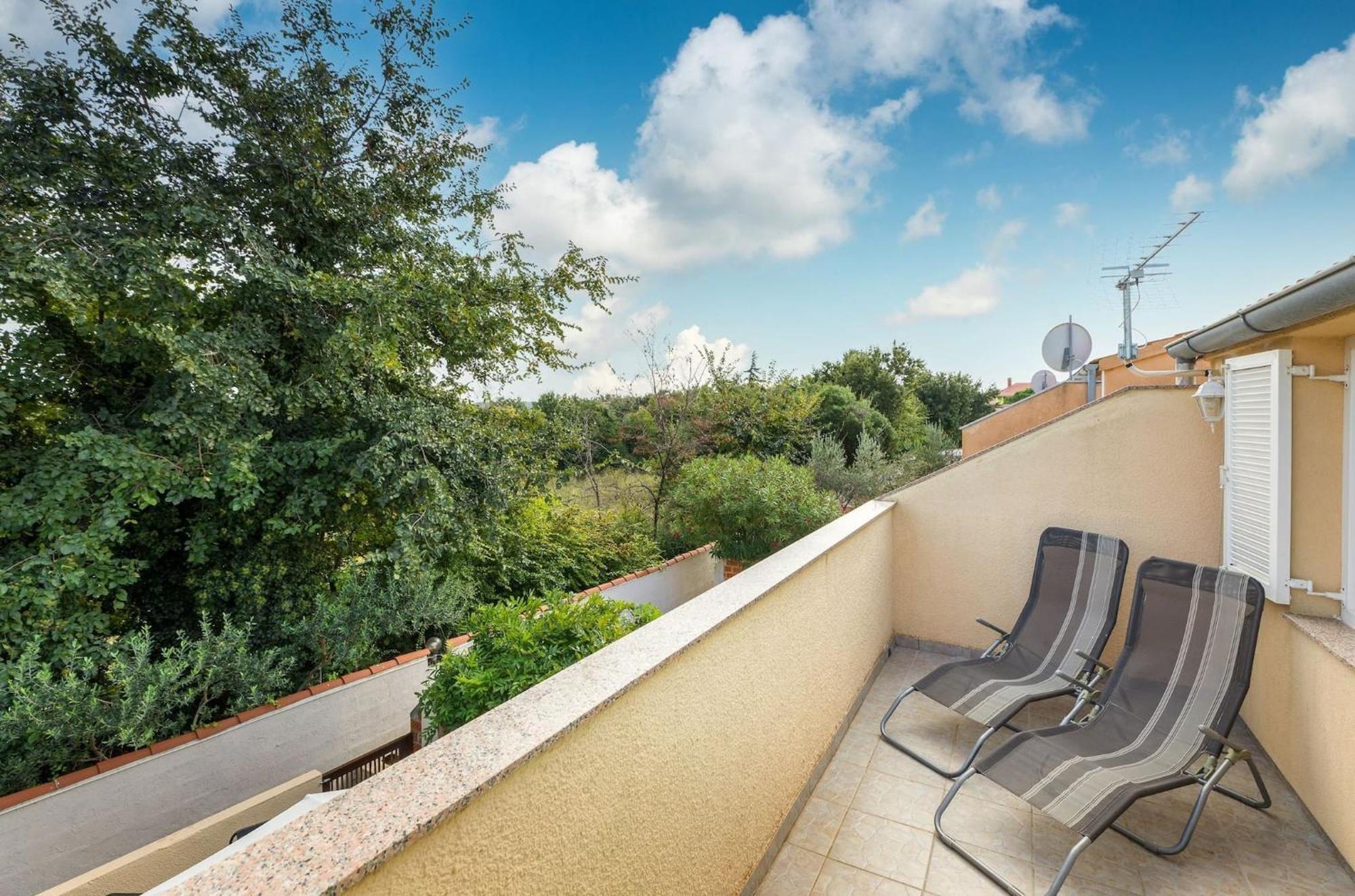 Apartment Buneta With Relaxing Outdoor Area Ližnjan 外观 照片